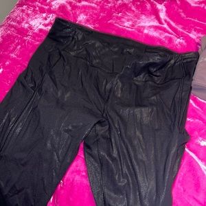 Black shimmer Lululemon leggings